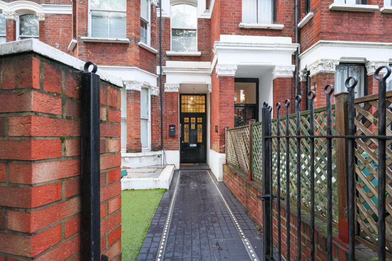 Spacious 1 Bedroom Flat London Kültér fotó